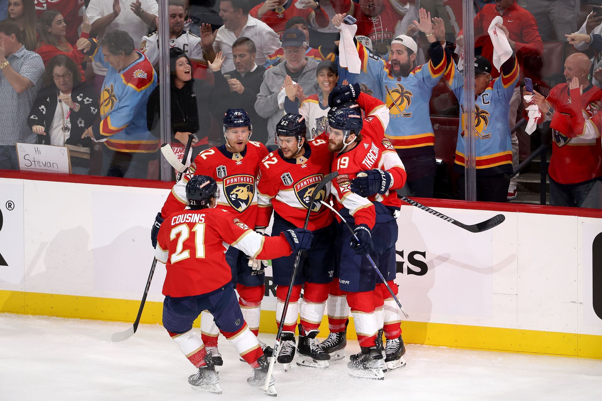 Radko Gudas signs three-year deal with Florida Panthers