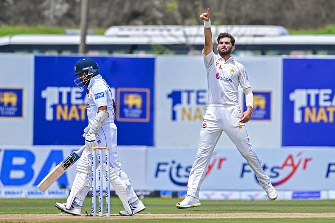SL vs PAK : पहले टेस्ट में शाहीन अफरीदी की घातक गेंदबाजी, श्रीलंका का बल्लेबाज शतक के करीब