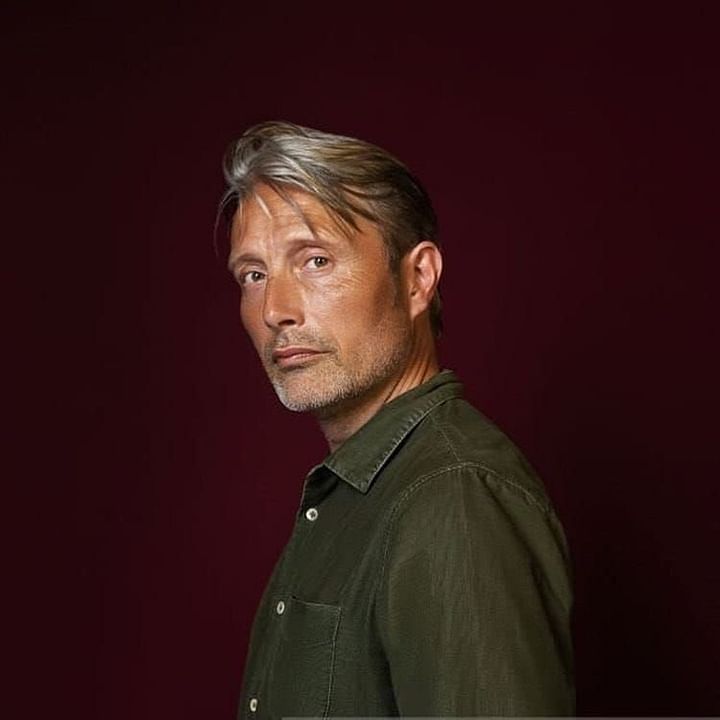 How tall is Mads Mikkelsen?`