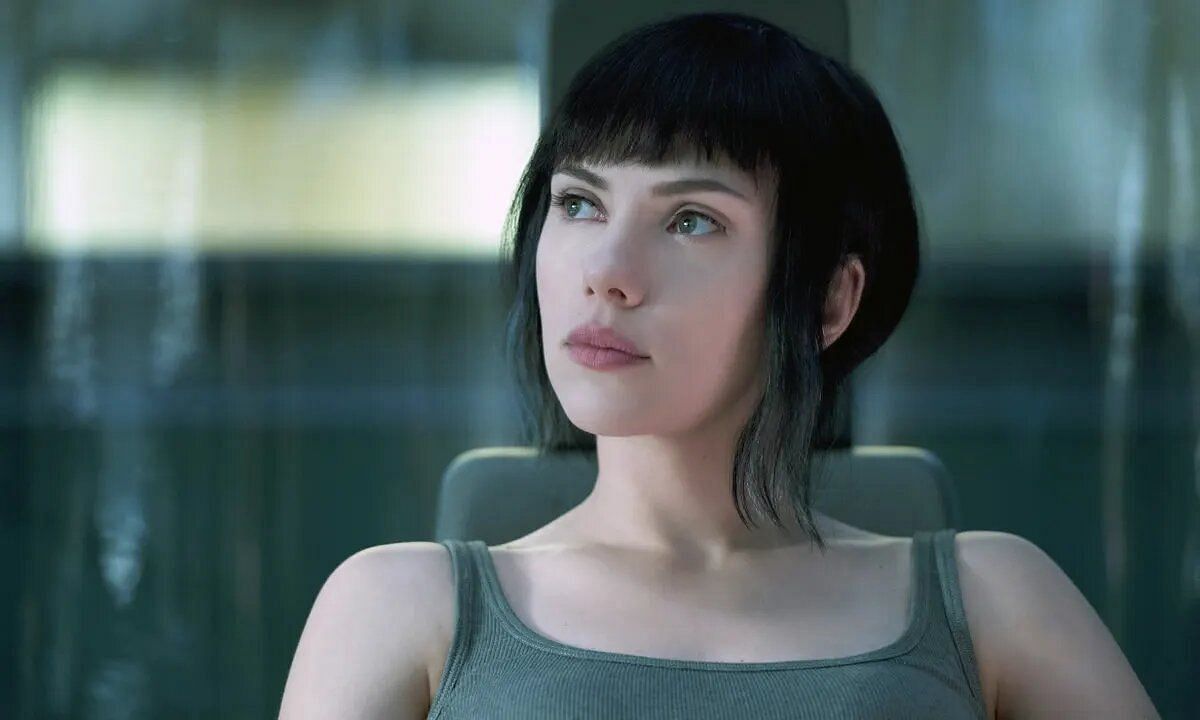 A disappointing adaptation that concludes the Ghost in the Shell watch order (Image via Paramount Pictures).