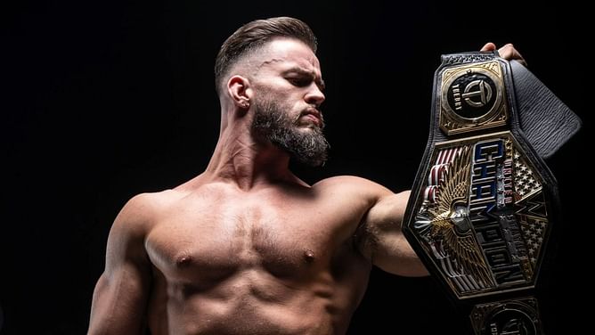 WWE personality takes a massive shot at Austin Theory on SmackDown