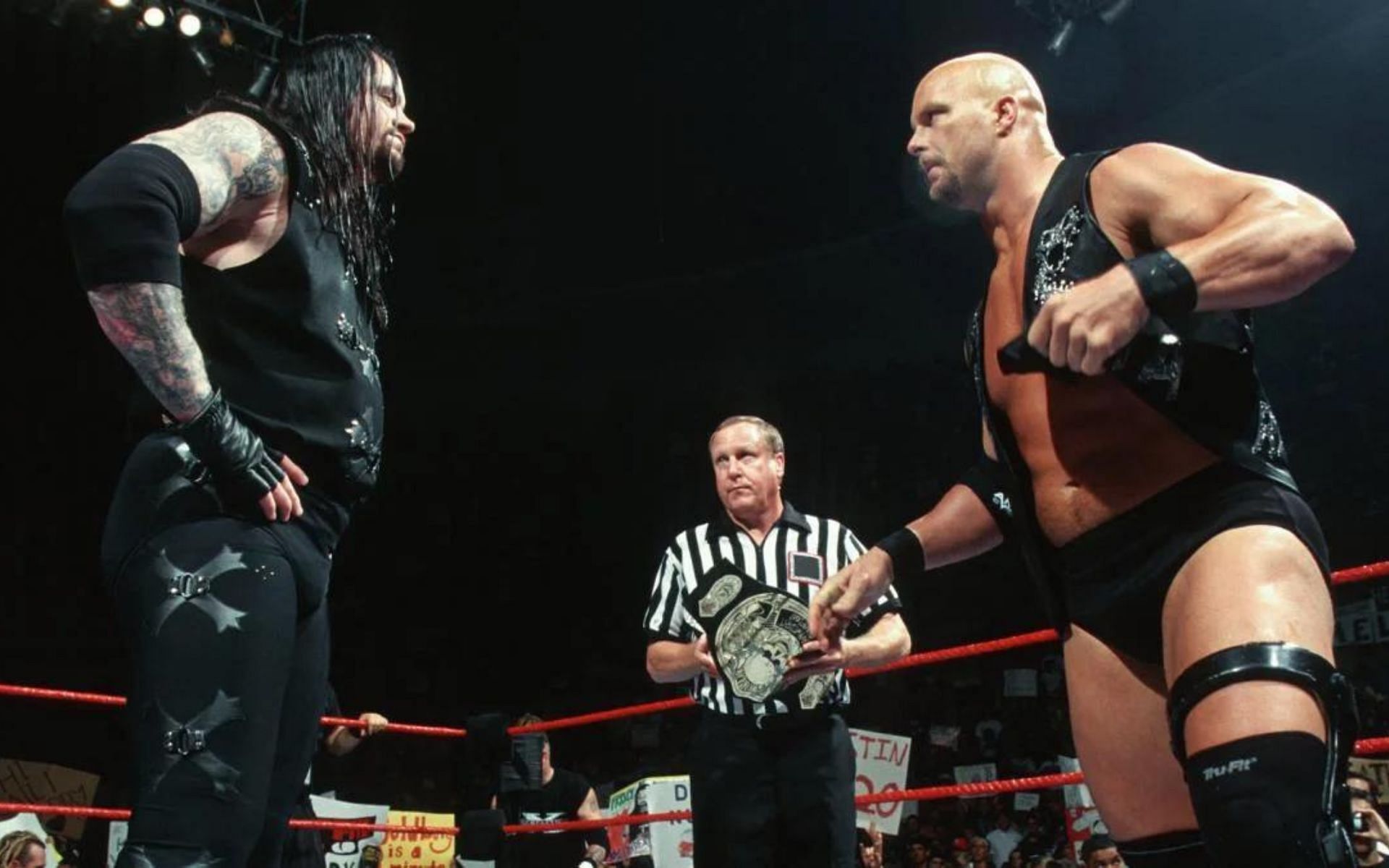 The Rattlesnake took on The Phenom for the WWE title.