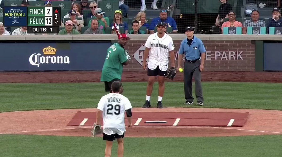 Bret Boone lead off homer in the All Star Celebrity Softball Game 