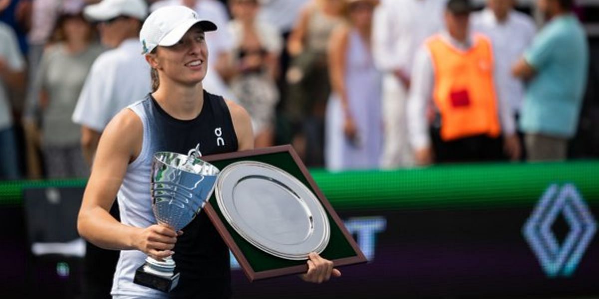 Iga Swiatek pictured with her Warsaw Open trophy.