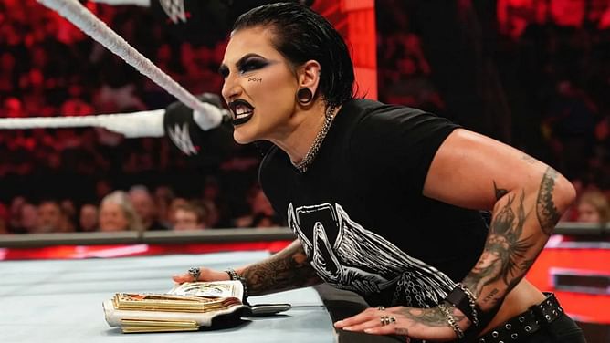 Top WWE star sends warning to the locker room after hard-hitting clash with Rhea Ripley
