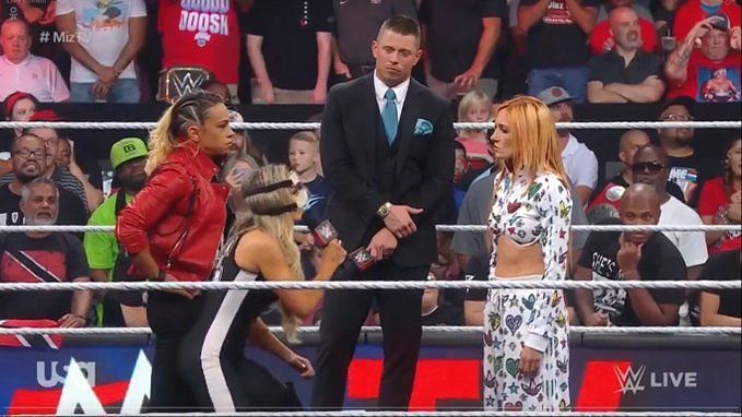 Becky Lynch se verá obligada a hacerse un bochornoso tatuaje en el pecho si pierde en WWE RAW