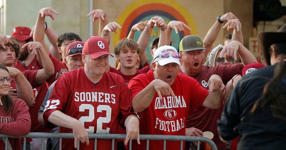 The Horn Down gesture made by Oklahoma fans
