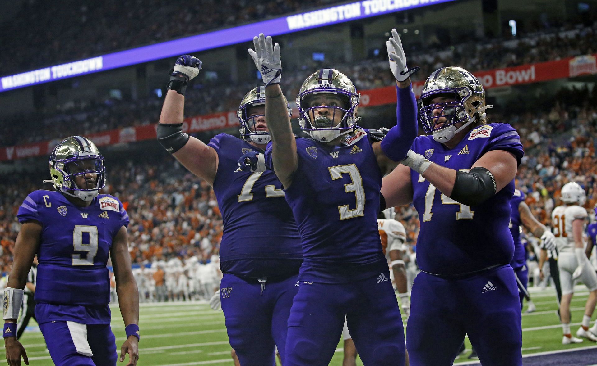 Valero Alamo Bowl - Washington v Texas