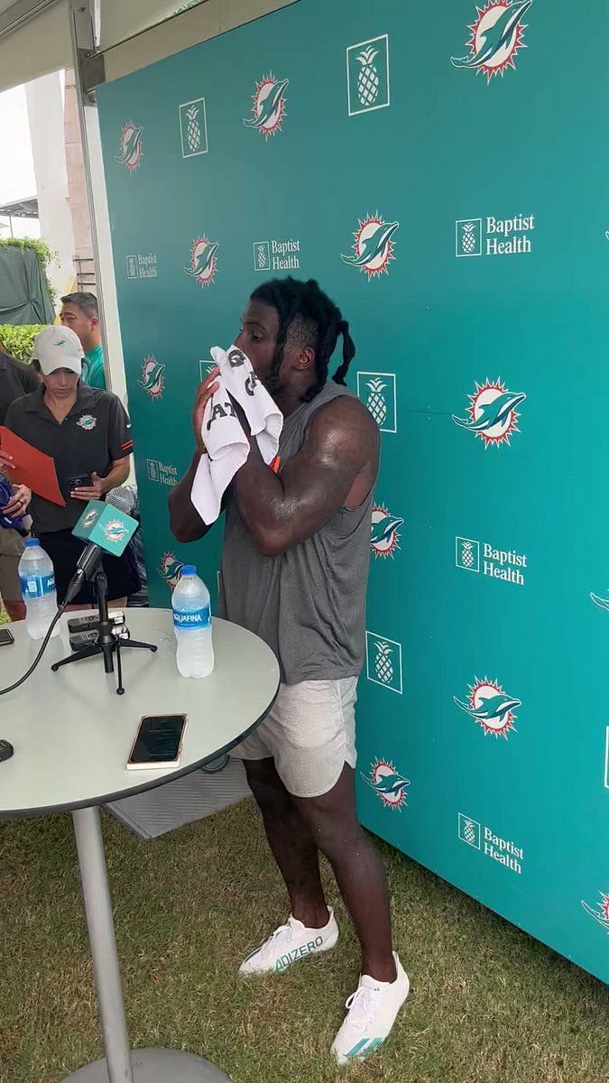 Miami Dolphins' Tyreek Hill calls marina incident 'bonehead mistake'