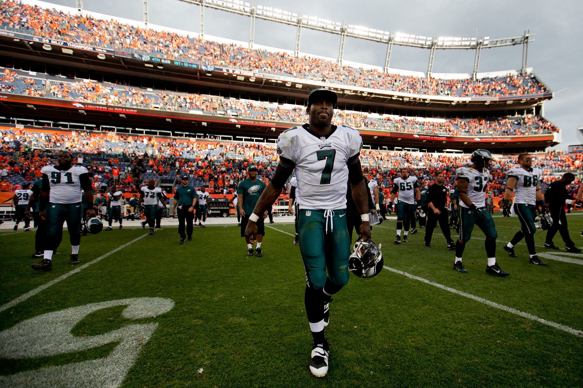 Philadelphia Eagles v Denver Broncos