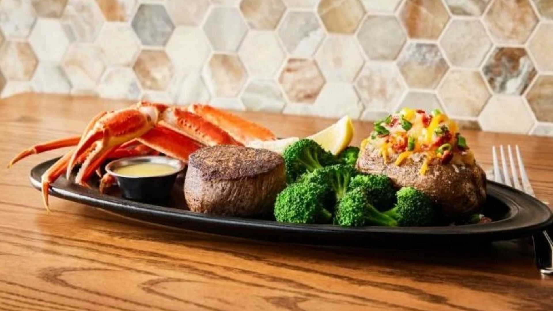 The upcoming Sweet Heat Season menu line-up offers the perfect blend of sweet and spicy flavors (Image via Outback)