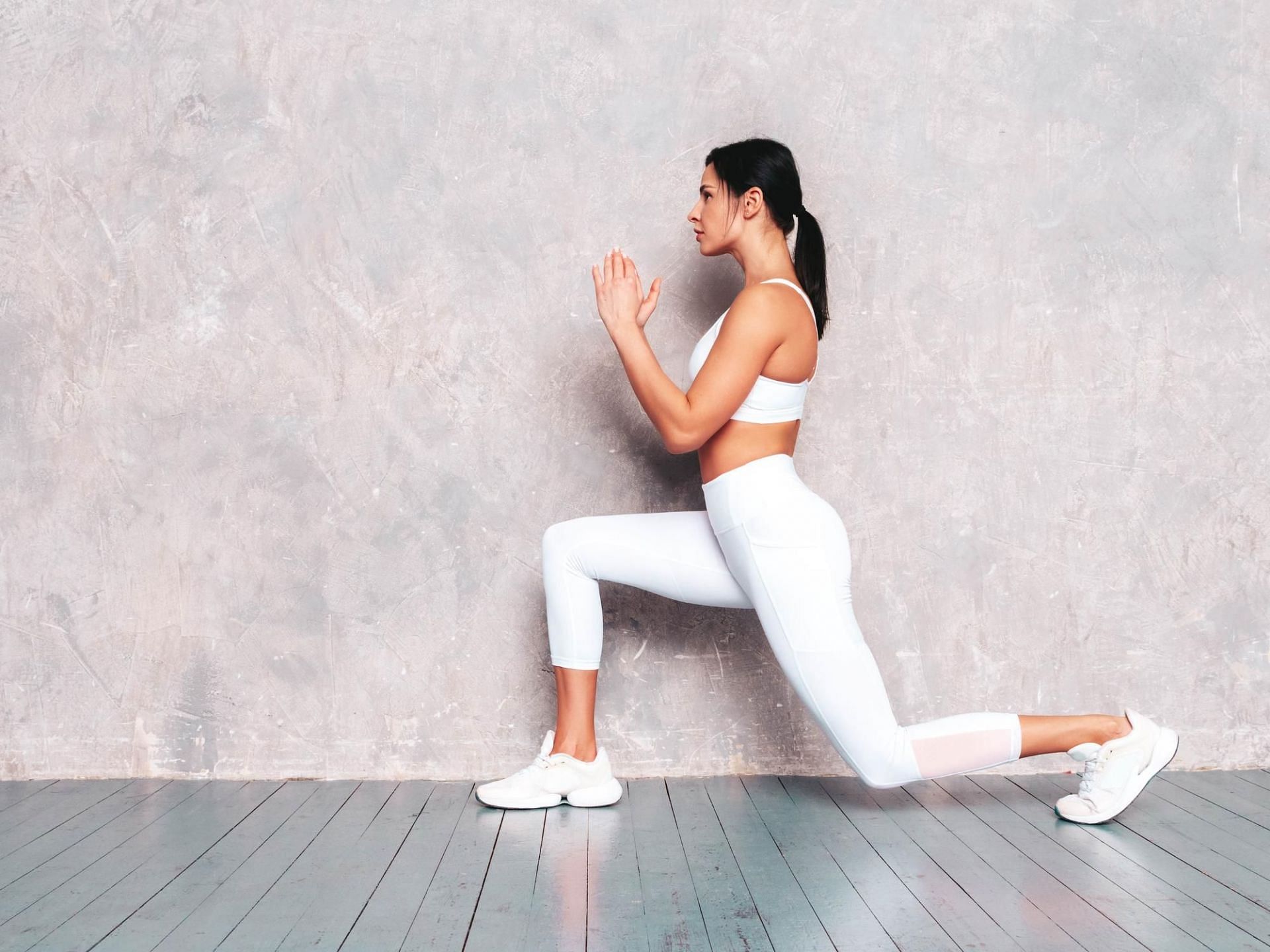 Mastering static lunges: Step-by-step guide and benefits