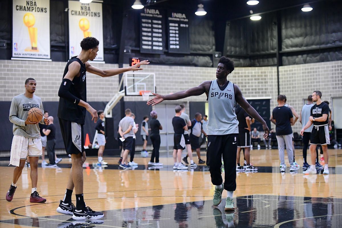 San Antonio Spurs training camp expectations & ranking the new
