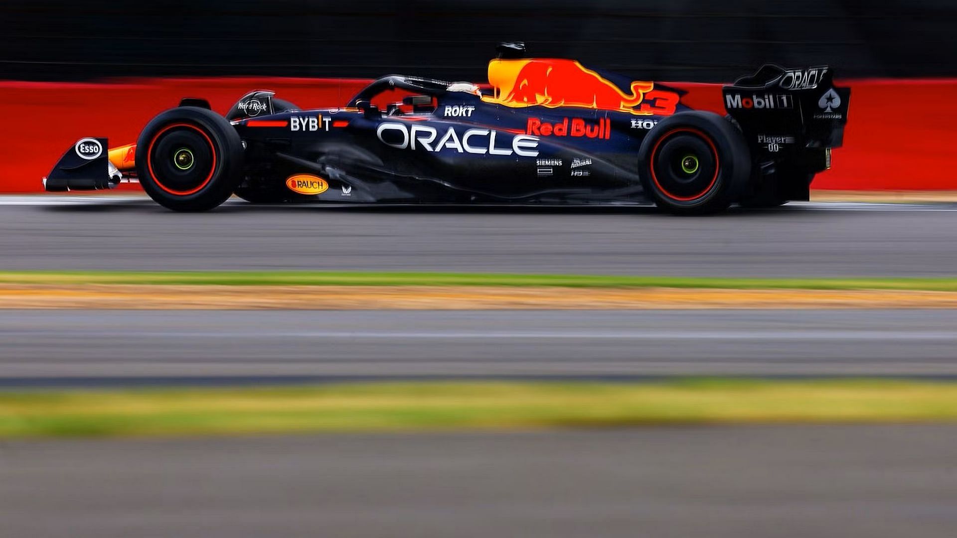 Daniel Ricciardo (3) on track during Formula 1 testing at Silverstone Circuit. (Photo by Mark Thompson/Getty Images)