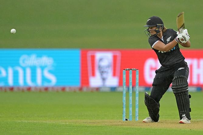 Recent Match Report - New Zealand vs Sri Lanka 1st T20I 2022/23