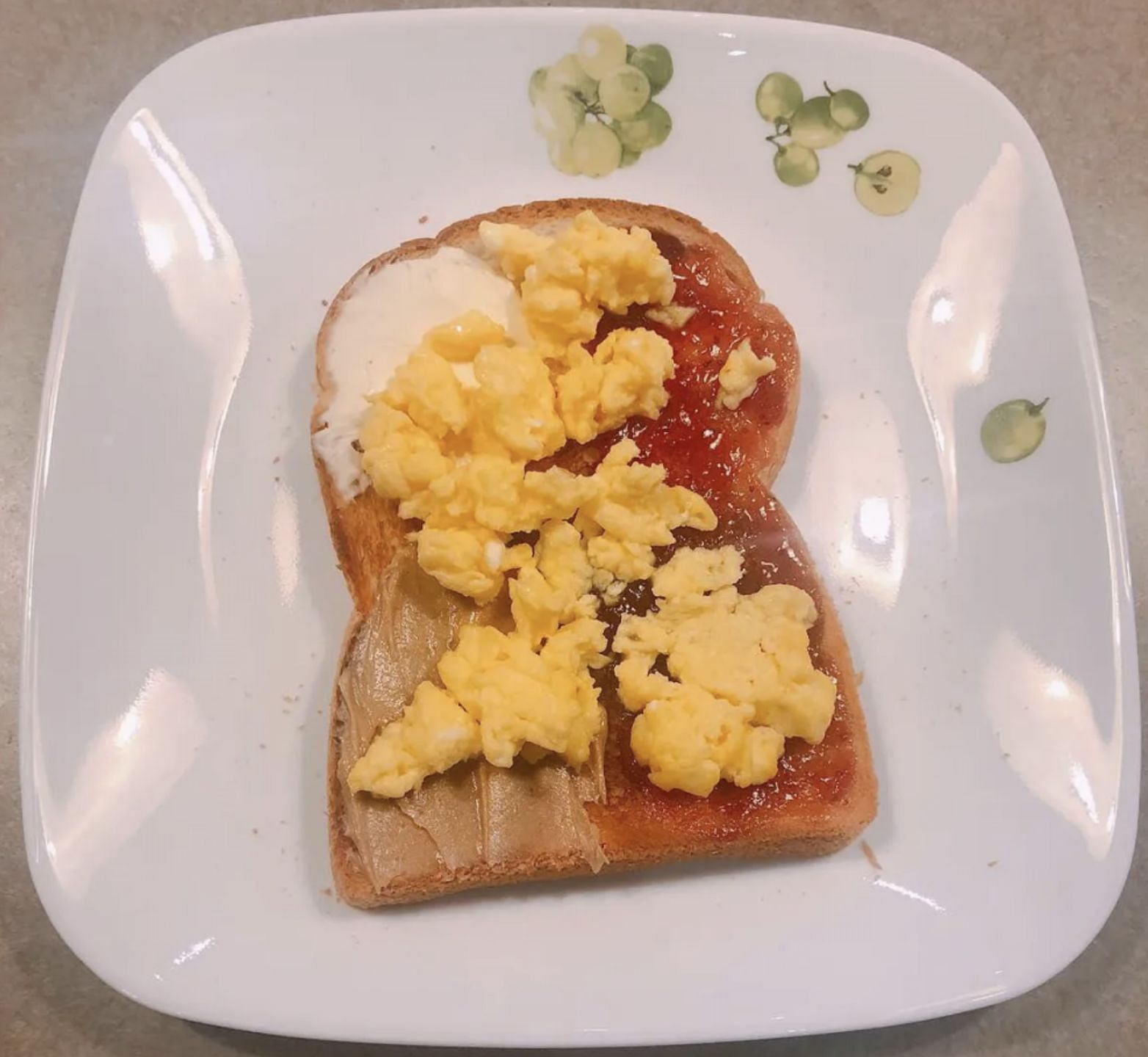 ITZY Yuna&#039;s Special Toast (Image via Bubble)