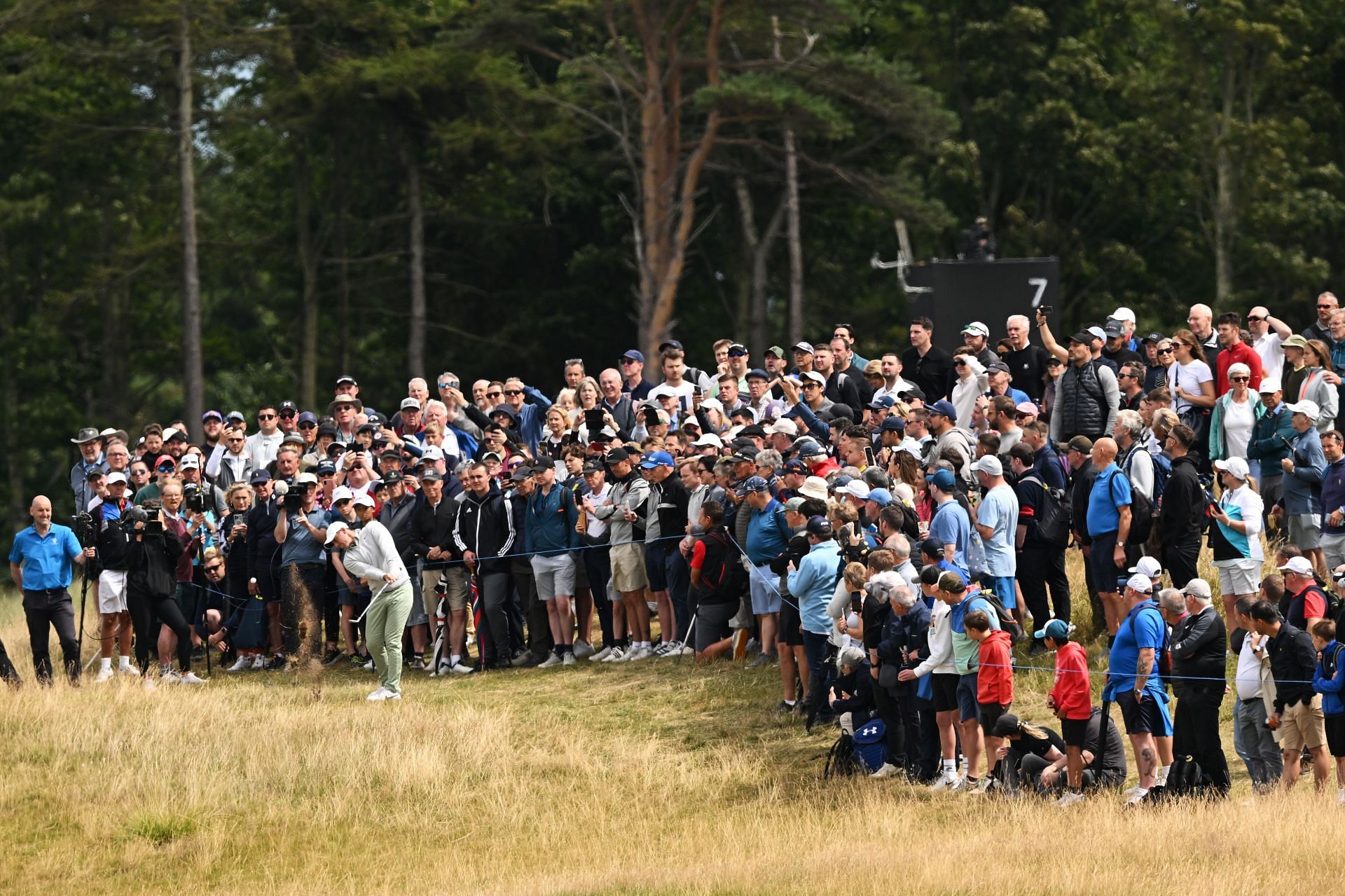 McIlroy using one of his wedges at the Genesis Scottish Open (Image via Getty).