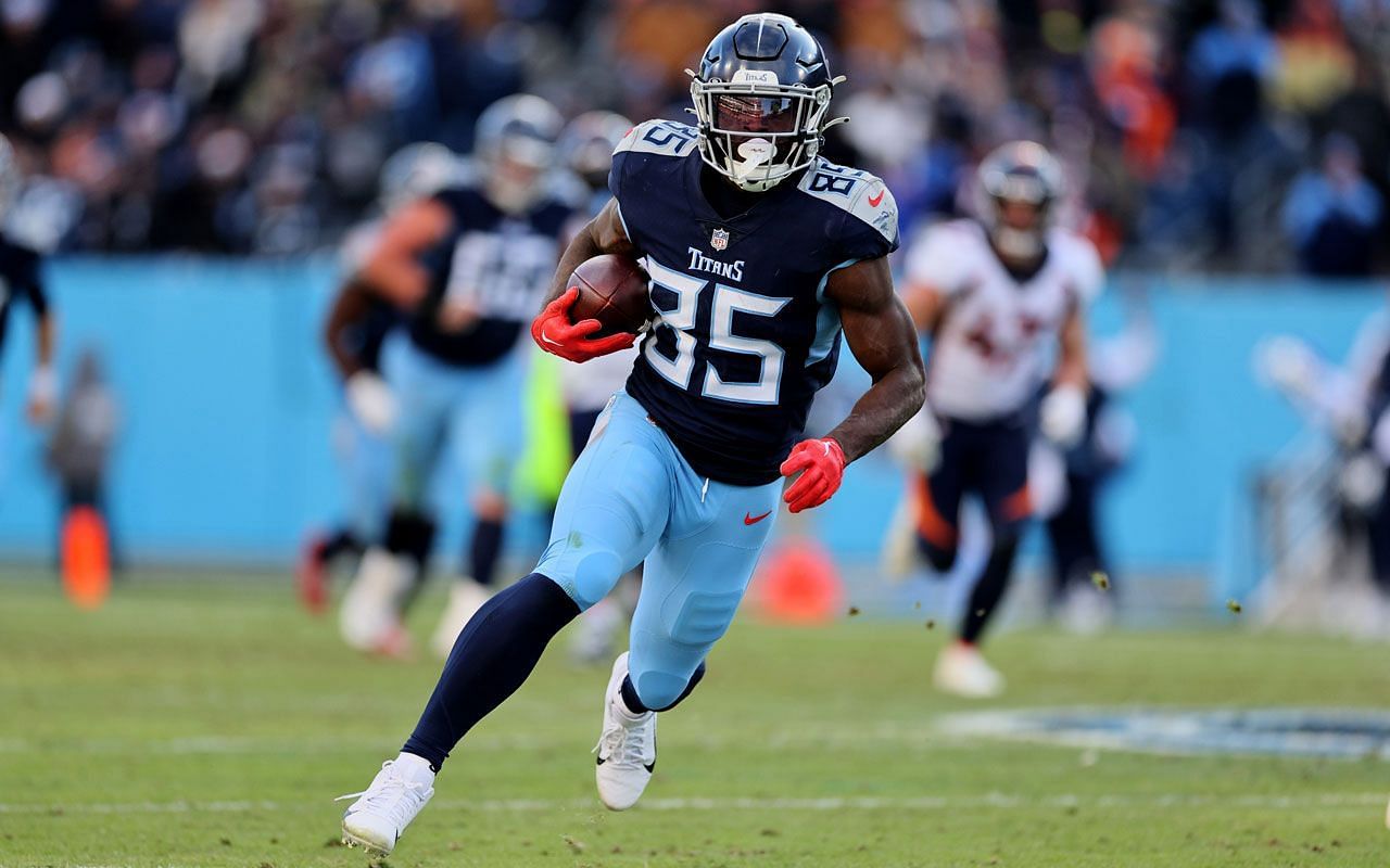 Tennessee Titans TE Chigoziem Okonkwo