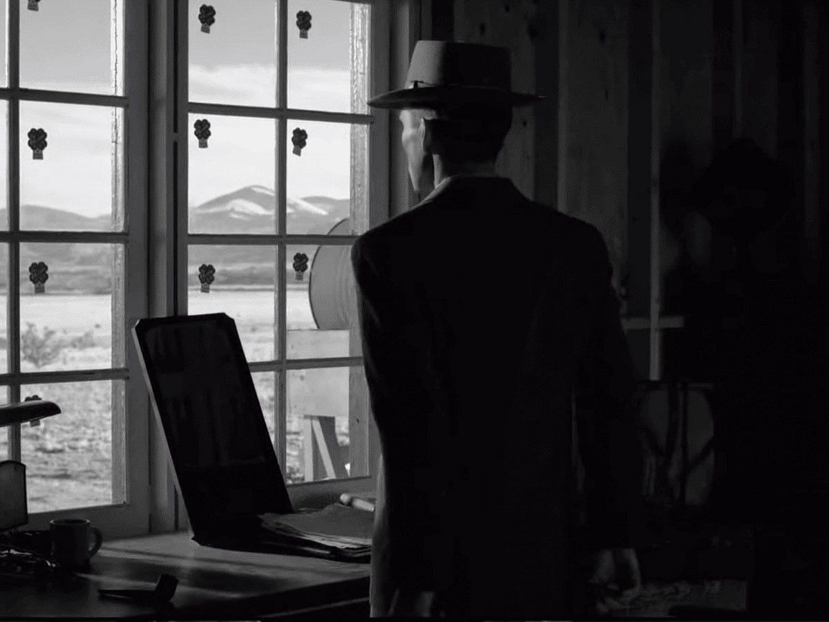 A still from Oppenheimer (Image via Universal)