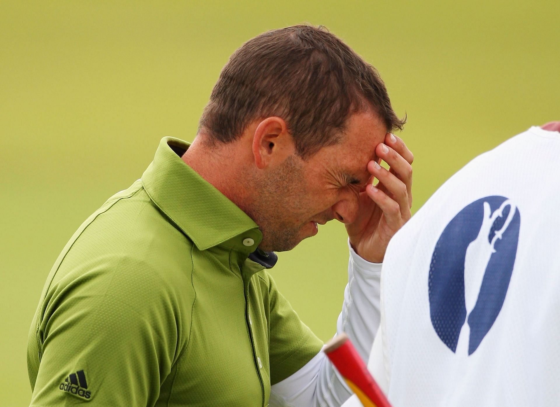 Garcia after missing par on the 18th at The 136th Open Championship 2007 (via Getty Images)