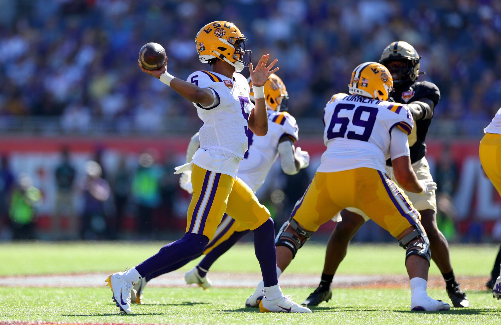 Cheez-It Citrus Bowl - LSU v Purdue