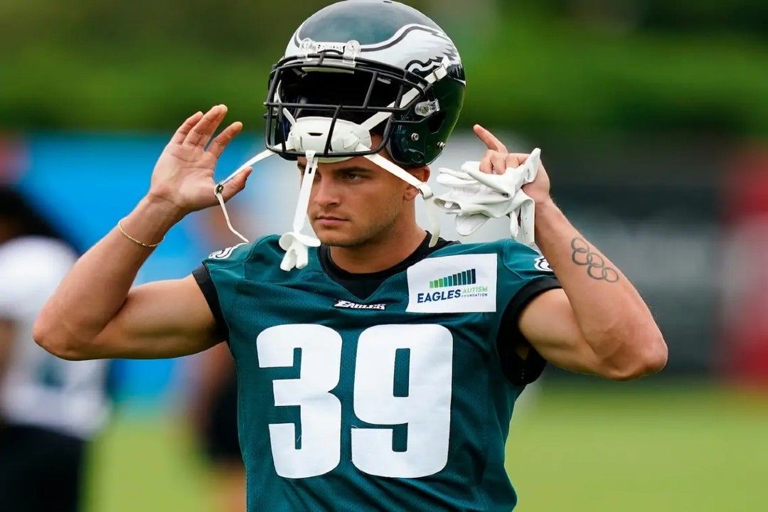 Eagles receiver Devon Allen makes bold Tyreek Hill speed claim