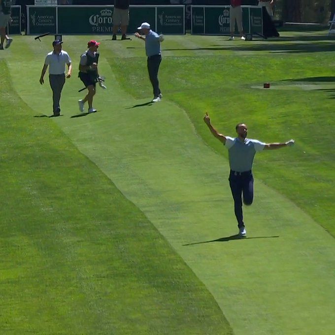 Steph Curry's golf shot is SO pure 🔥 #shorts 