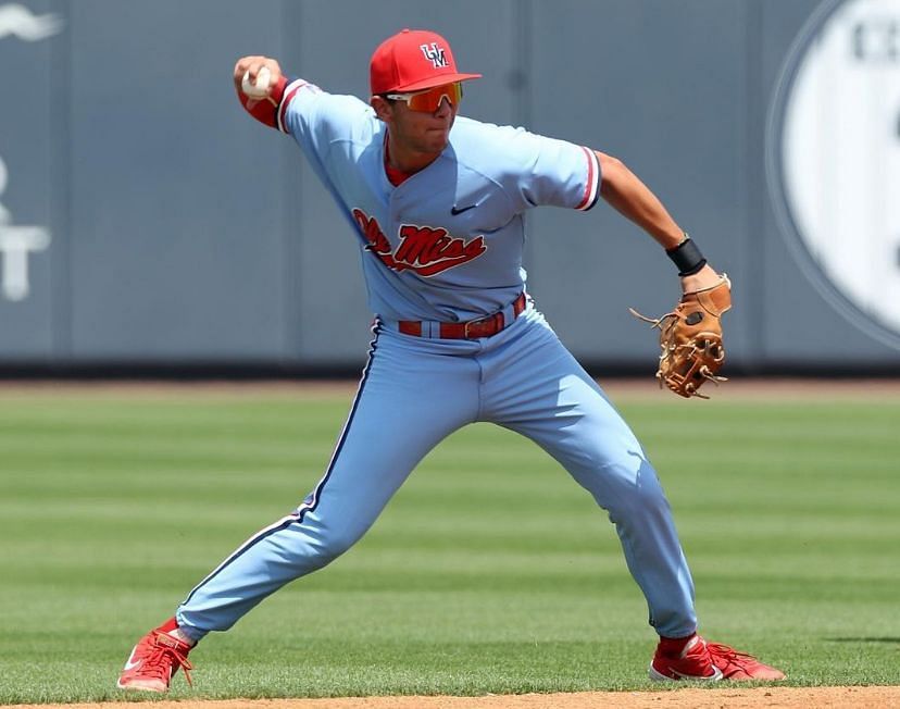 Jacob Gonzalez throwing the ball