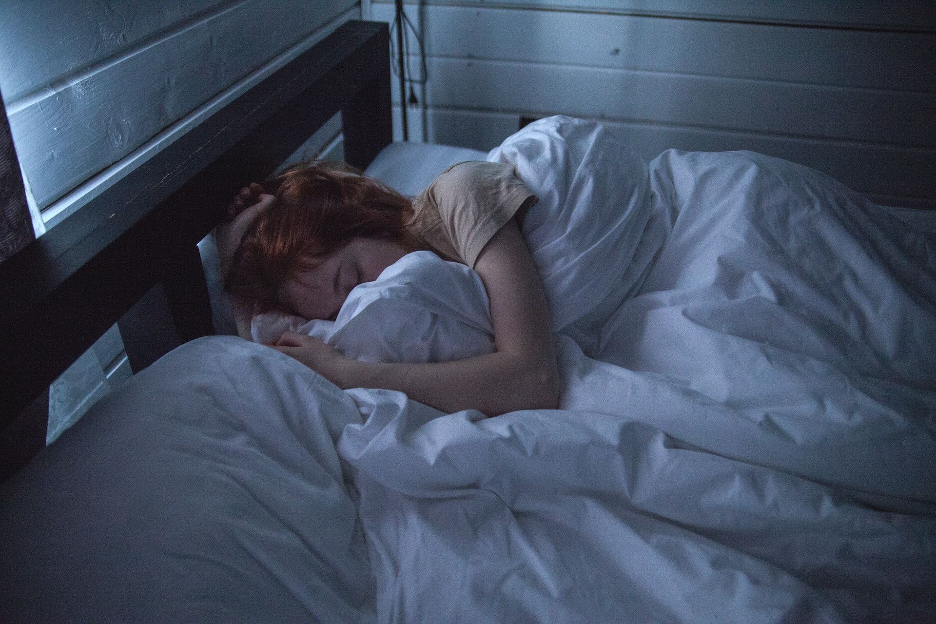 Power of good sleep. (Image via Pexels/ Ivan Oboleninov)