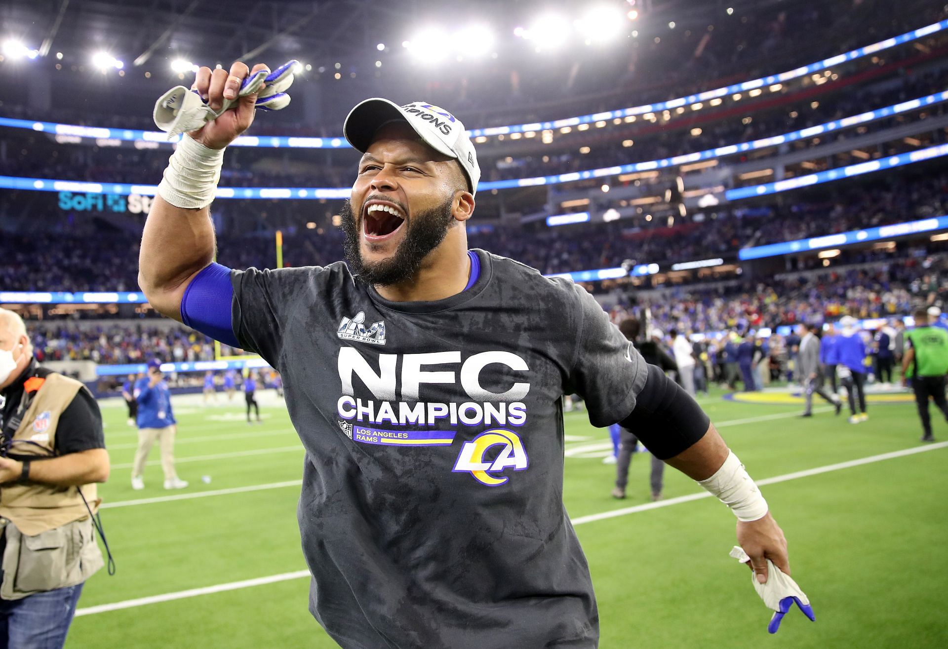 Rams' Aaron Donald Stays in 99 Club for Madden NFL 21; Unboxes Gift on  Video, News, Scores, Highlights, Stats, and Rumors