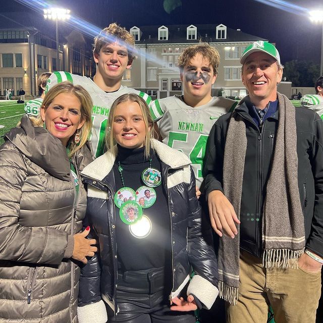 Who are Peyton Manning Brothers? | Manning’s Brothers: Their Names and