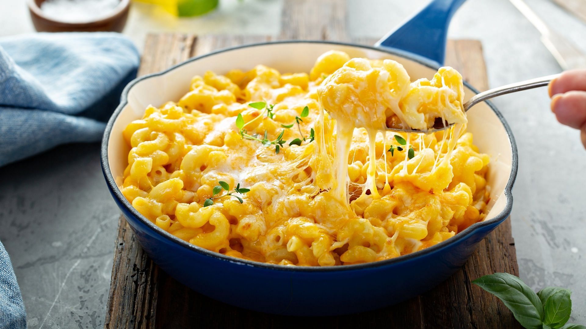 America celebrates National Mac and Cheese Day on July 14 (Image via VeselovaElena / Getty Images)