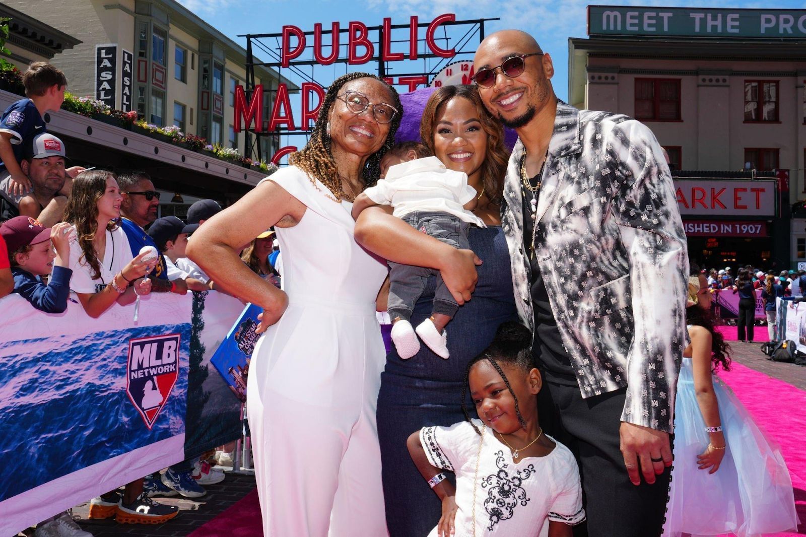 Mookie Betts Parents, Ethnicity, Age, Wife, Wikipedia, Biography, Net  Worth, Career & More