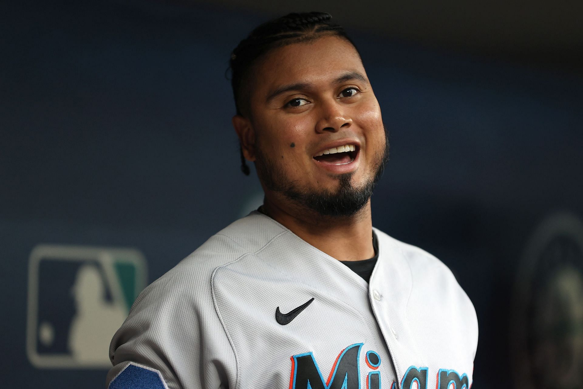 Miami Marlins on X: Luis Arraez joins Conine 93', Maybin 08' and Bonifacio  09' as the 4th player in franchise history with 7 or more hits in his first  three games to