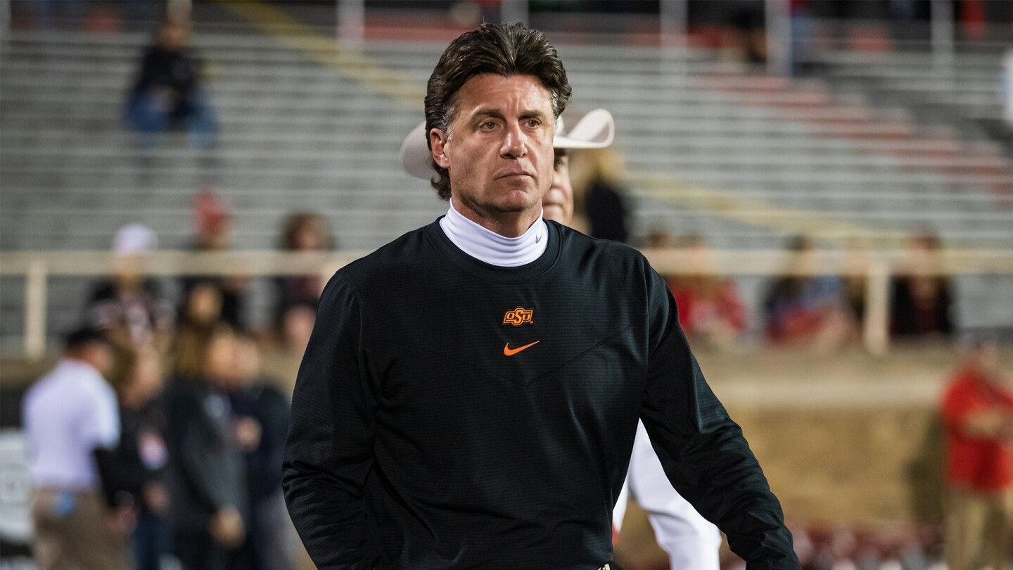 Oklahoma State coach Mike Gundy