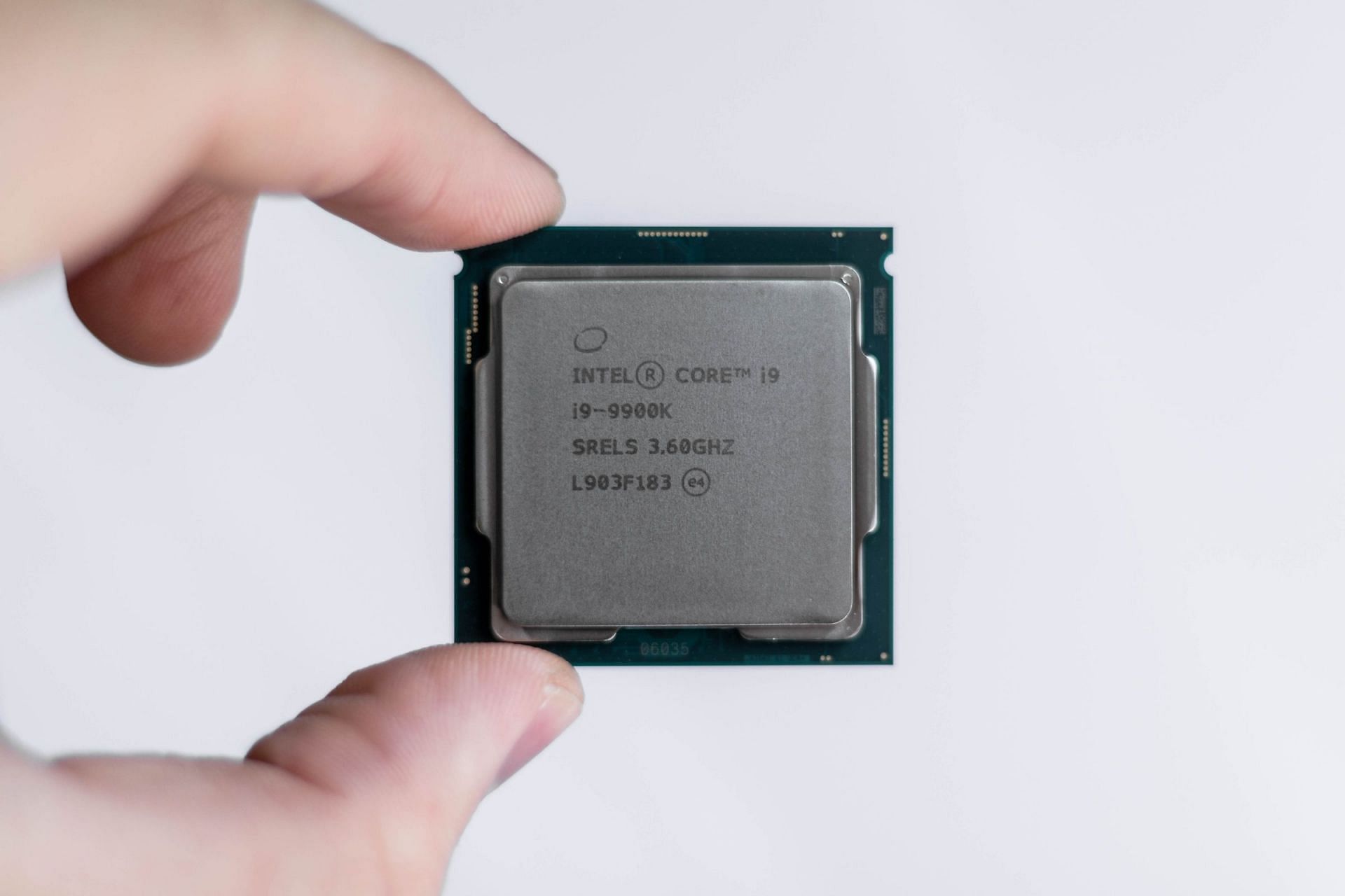 The Intel Core i9 9900k (Image via Christian Wiediger/Unsplash)