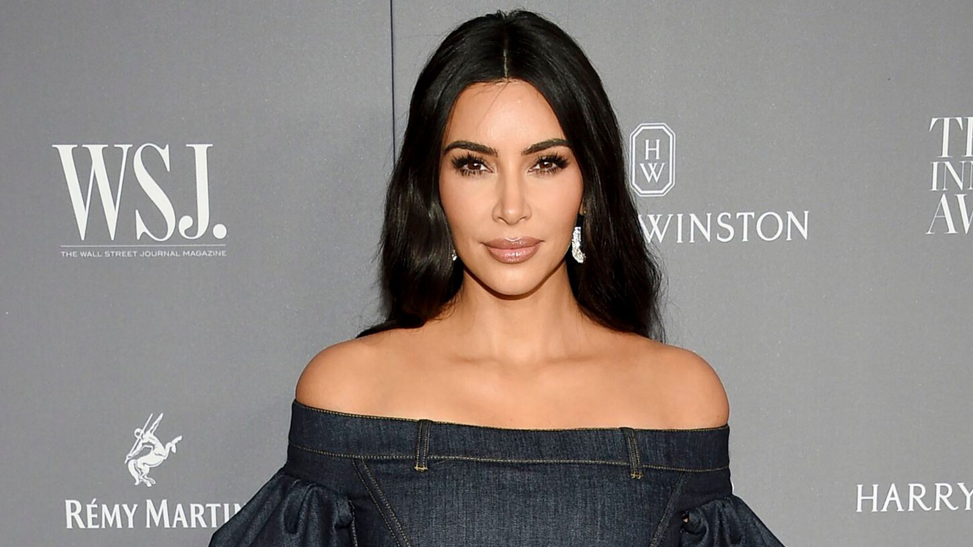 Kim Kardashian ghost shadow photo sparks hilarious reactions on (Image via Getty Images)