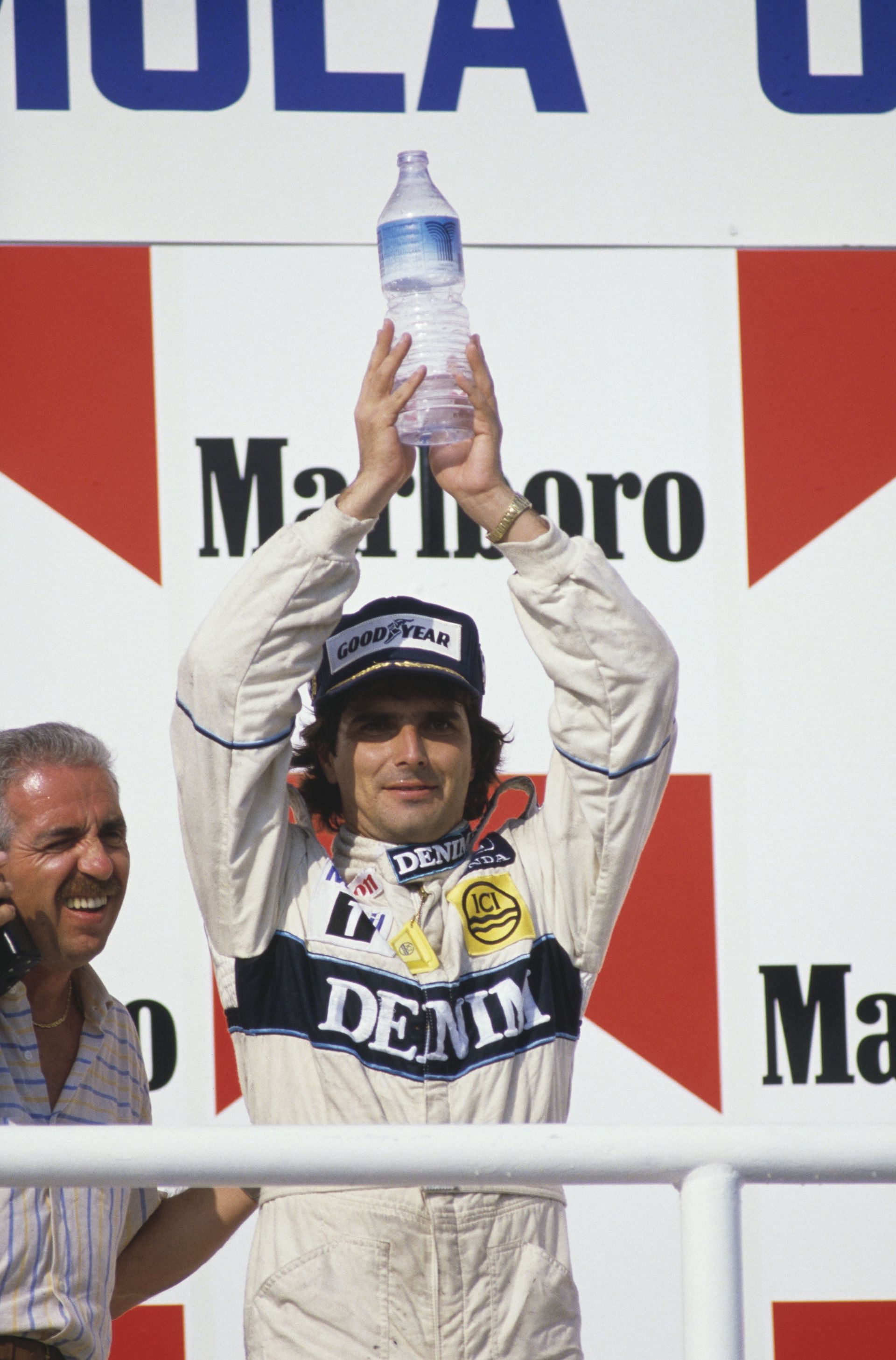 Nelson Piquet wins the Hungarian Grand Prix in 1986 (Photo by Mike King/Getty Images)