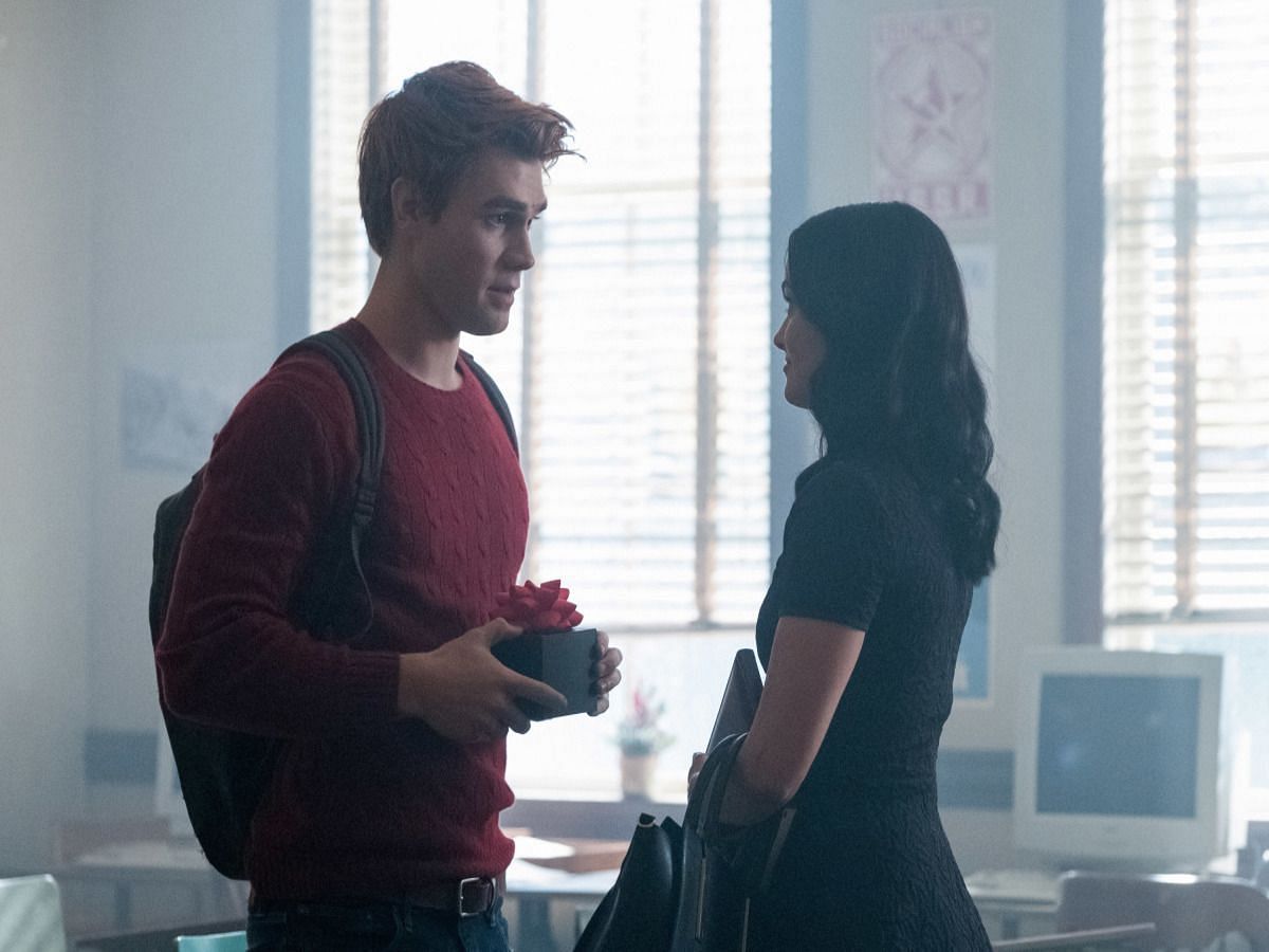 Riverdale on The CW (Image via IMDb)