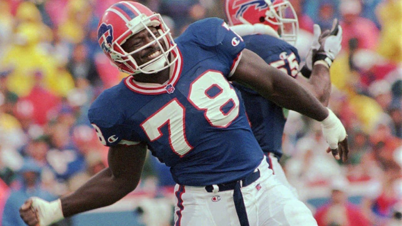 Bruce Smith, Buffalo Bills editorial image. Image of buffalo