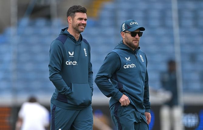 “Would bring in Anderson, give him a pitch he could be effective on” - Nasser Hussain on Ollie Robinson’s possible absence at Manchester
