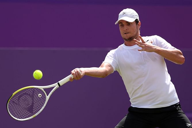 Two things that stood out in Miomir Kecmanovic's 2R win over Dominic Stephan Stricker at the Swiss Open