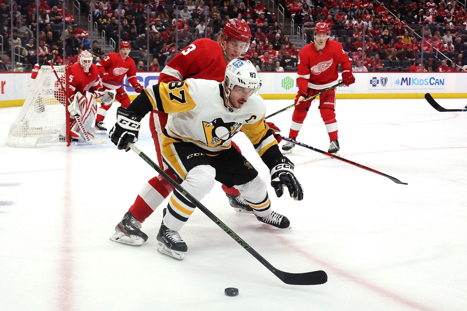 Pittsburgh Penguins v Detroit Red Wings