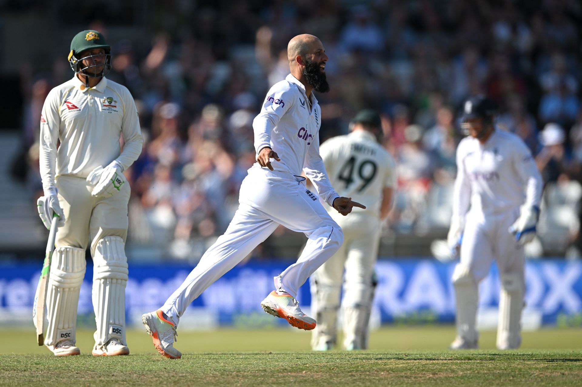England v Australia - LV= Insurance Ashes 3rd Test Match: Day Two