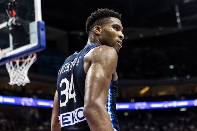 Giannis Antetokounmpo puts on a coaching clinic in China ahead of potentially appearing in FIBA World Cup 2023