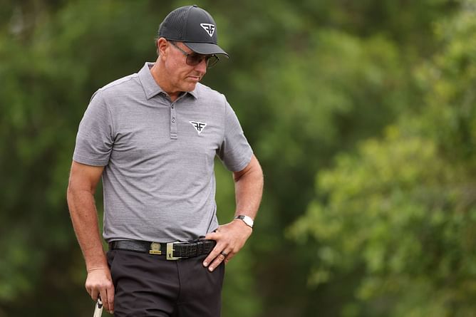 “Misleading half truths” – Phil Mickelson slams PGA framework on golf commentator Bob Ball's Twitter post