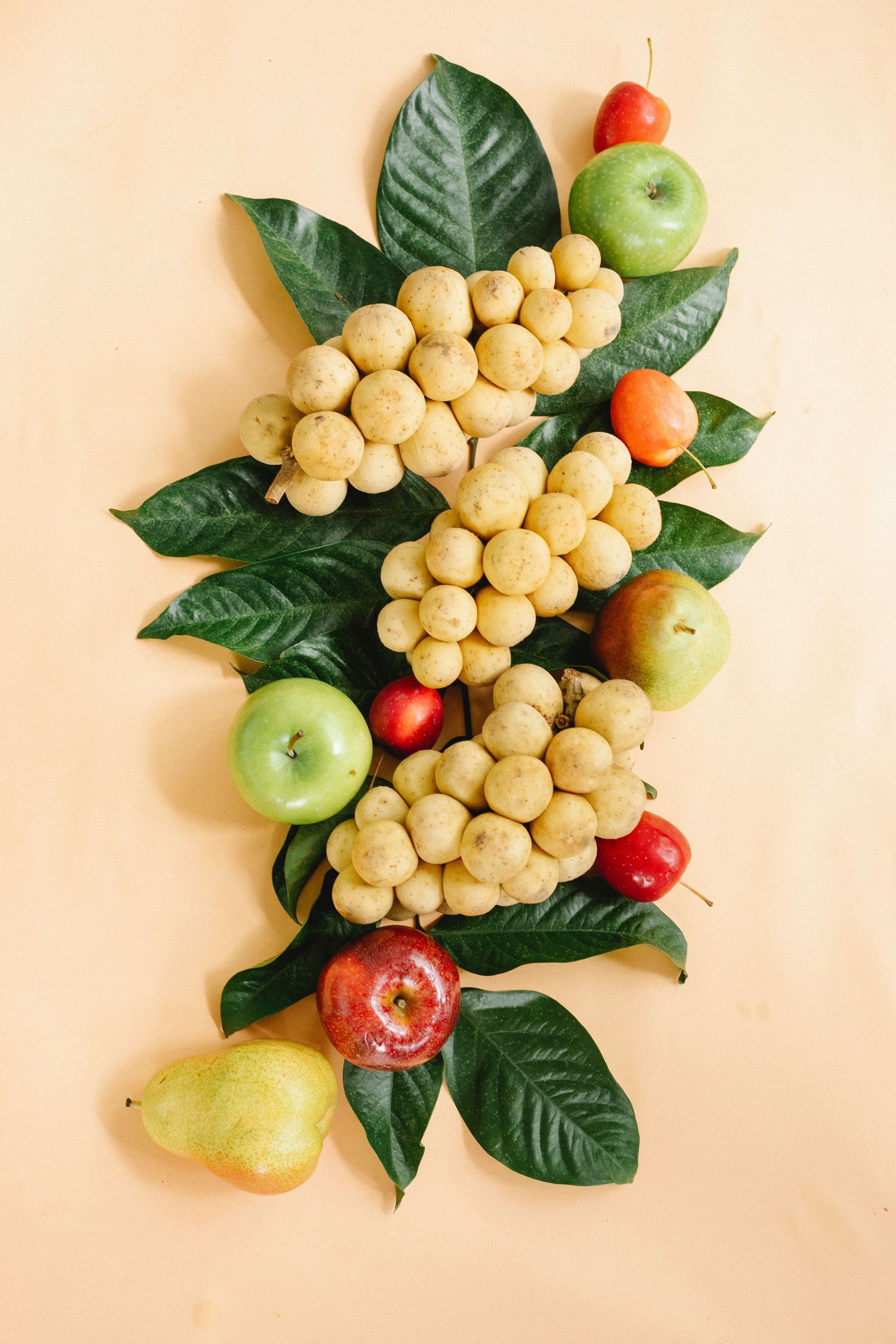 The Longan fruit also has heart-healthy properties. (Image via Pexels)