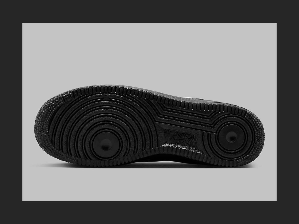 The sole unit of the sneaker (Image via Nike)