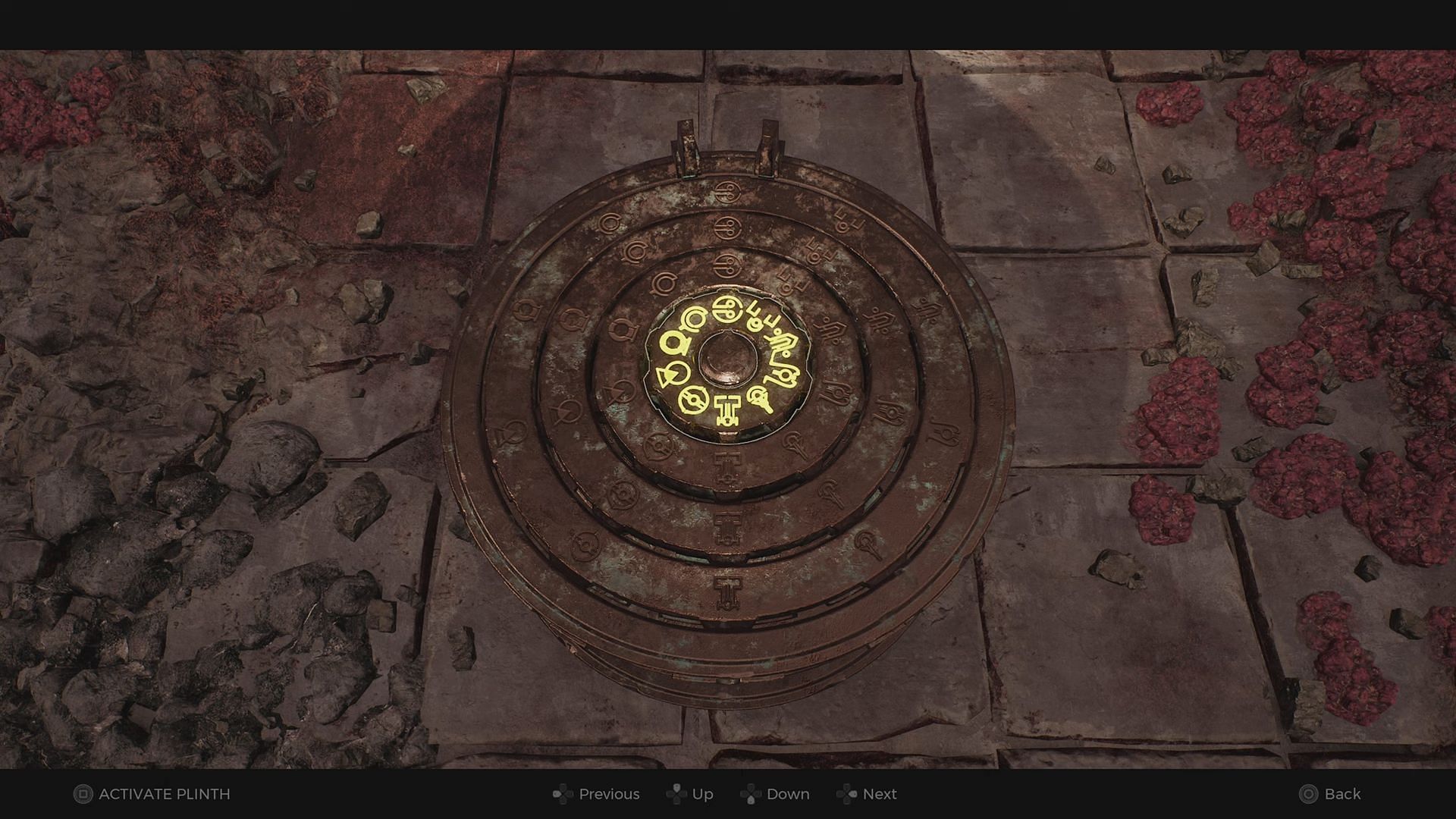 Interact with the puzzle to unlock the vault (Image via Gunfire Games)