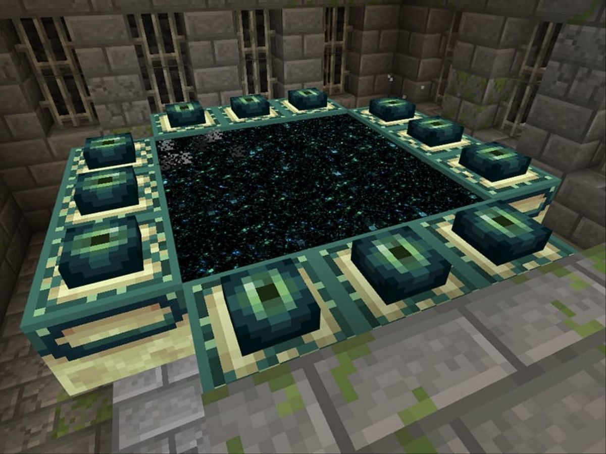 The darkness reveals that the Ender Portal is open. (Image via Mojang Studios)